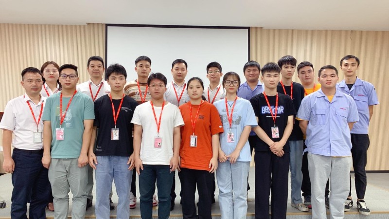 迎接實(shí)習(xí)生,攜手促成長